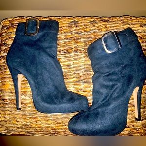 Michael Antonio black booties
